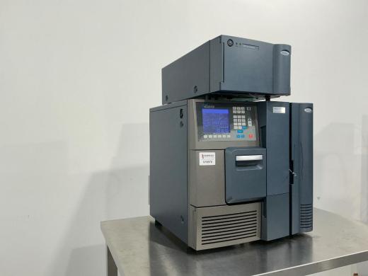 Waters Alliance e2695 with 2489 HPLC-cover