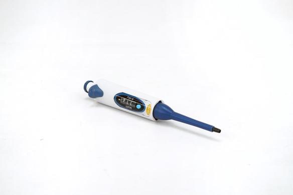 Biohit mLINE M200 Manual Single-Channel Micropipette, 20–200 µL-cover