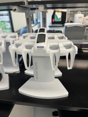Rainin SmartStand SCS-B Electronic Pipette Stand for Secure Storage and Charging-cover