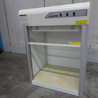 AS ONE Clean Bench CT-600UVAX with UV Sterilization Lamp and HEPA Filtration