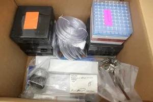 Thermo Scientific Miscellaneous Box with AutoRep S Pipette, Diagnostic Kits & Hamilton Syringes, 2 of 10