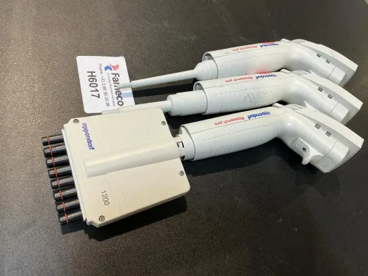 Eppendorf Research Pro Electronic Pipettes with Multi-Channel Multipette Module
