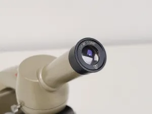 Vickers Instruments M14/2 Monocular Compound Microscope, 9 of 11