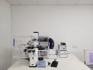 Zeiss PALM Microbeam System with Observer.Z1 Microscope and XL-PALM Incubator, 3 of 102