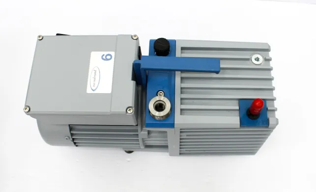 Vacuubrand RE 6W Rotary Vane Vacuum Pump 120/220V 50/60Hz Advanced Lab Use