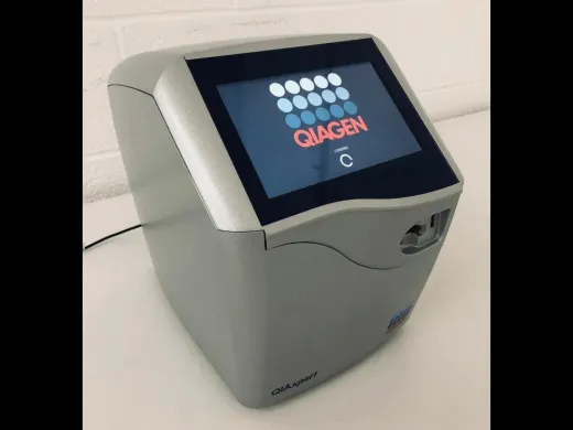 Qiagen QIAxpert UV/Vis Spectrophotometer for Nucleic Acid and Protein Quantification