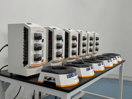 Sartorius BIOSTAT A Modular Bioreactor System with Six Control Units for Scalable Cell Culture-cover