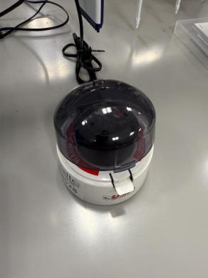 USA Scientific Microcentrifuge for Laboratory Applications-cover