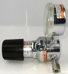 CONCOA 304 Series Liquid Air Pressure-Reducing Regulator Model 3045022-TF4, 2 of 10