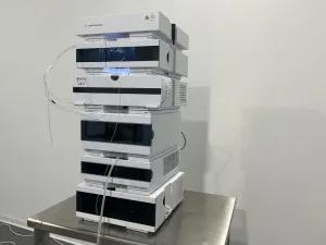 Agilent 1290 Infinity II High-Performance Liquid Chromatography (HPLC) System, 2 of 4