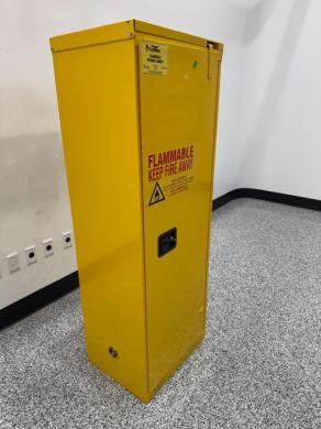 Condor 45AE81 22 Gallon Flammable Liquid Storage Cabinet-cover