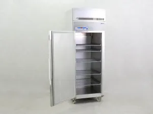 Gram Laboratory Refrigerator with Fixed 5°C Temperature, 2 of 5