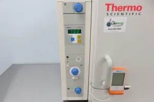 Thermo Scientific Heraeus Benchtop Incubator Model B 6060 with Microprocessor Temperature Control, 8 of 16