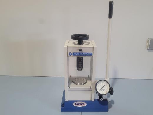 SPECAC 15-ton Manual Hydraulic Press for Pellet Preparation in FTIR and XRF Analysis-cover