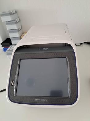 Applied Biosystems SimpliAmp Thermal Cycler-cover