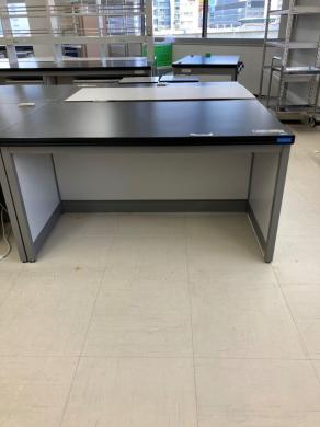 ITOKI Side Laboratory Table Model 4697 W150×D90×H80cm-cover