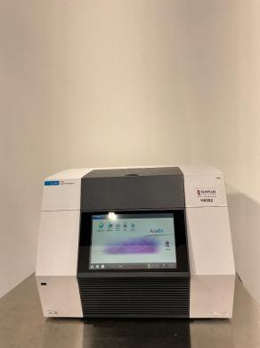 Agilent AriaDx Real-Time PCR Thermocycler with 96-Well Block and Touchscreen Interface-cover