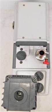 Labconco 117 Dual Stage Rotary Vacuum Pump with Edwards EMF10 Oil Mist Filter (3.6 CFM)-cover