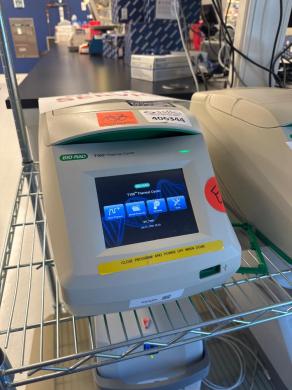Bio-Rad T100 Thermal Cycler for PCR Amplification with 96-Well Block-cover