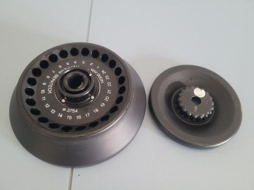 Angular rotor for centrifuge Nr.3754 HERAEUS SEPATECH-cover