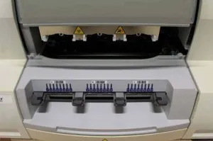 bioMérieux NucliSENS easyMAG Automated Total Nucleic Acid Extraction System, 3 of 4