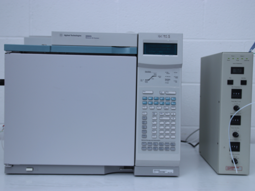 Agilent 6890N Net GC-cover