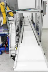 FANUC LR Mate 200iD/7L Robotic Pick and Place Cell with 911 mm Reach and 7 kg Payload, 10 of 12