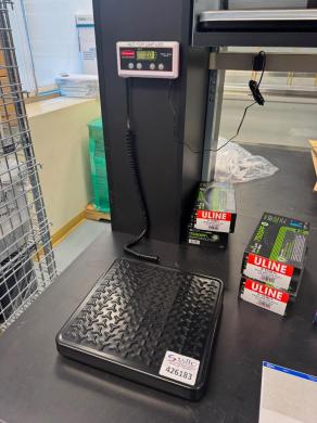 Rubbermaid Digital Laboratory Balance Model 4010 with Remote Display and Textured Platform-cover