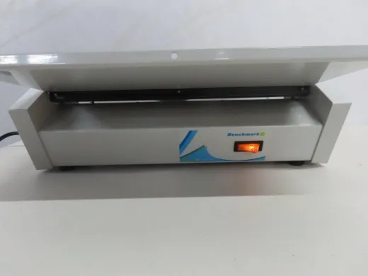 Benchmark Scientific BR1000 Benchtop Laboratory Rocker for Sample Mixing