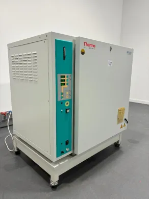 Thermo Fisher Scientific BBD 6220 CO2 Incubator for Precise Cell Culture