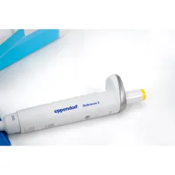 Eppendorf Reference 2 Single-Channel Fixed 200 µL Pipette, 3 of 5