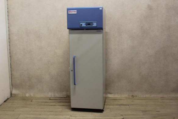Thermo Scientific Forma FRGL1204V22 Laboratory Refrigerator with 326 L Capacity-cover