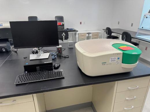 Bio-Rad QX200 Droplet Reader for Droplet Digital PCR Analysis-cover