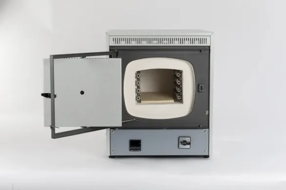 Snol 6.7/1300 LSM21 Ashing Muffle Furnace with PID Controller and Fan-Assisted Chimney