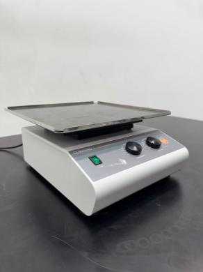 Corning LSE Low Speed Orbital Shaker Model 6780-FP for Gentle Mixing-cover