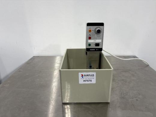 Haake D1 Benchtop Water Bath with Precise Temperature Control-cover