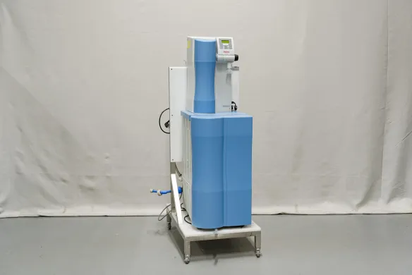 Thermo Scientific Barnstead LabTower TII 40 UV Water Purifier