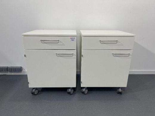 Set of Two Mobile Laboratory Workbenches with Lockable Drawers and Caster Wheels (450x550x650mm)-cover