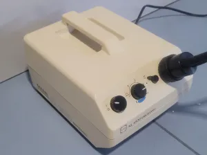 SCHOTT KL1500 Electronic Cold Light Source with Duplex Light Guide for Microscopy, 2 of 4