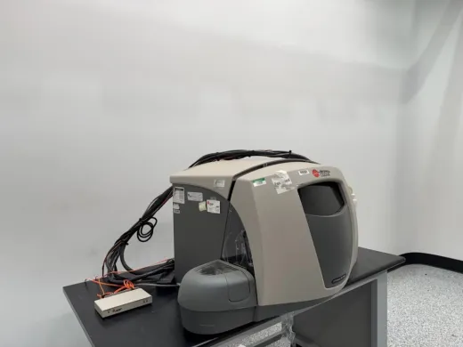Beckman Coulter Cytomics FC 500 Multiparameter Flow Cytometer Cell Analyzer
