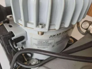 Jun-Air 6-J Mini Air Compressor, 5 of 8