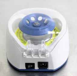 VWR C0803 Benchtop Microcentrifuge with Quick-Release Rotors, 7500 RPM, 8 Position Rotor, 3 of 7