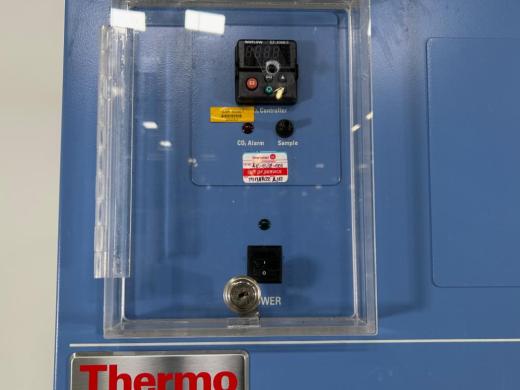 Thermo Scientific Forma Environmental Chamber Model 3851/3920M with Temperature and Humidity Control-cover