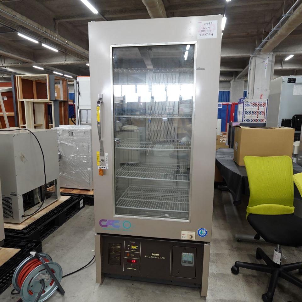 SANYO MBR-506T 425 L Blood Bank Refrigerator with 5 Shelves