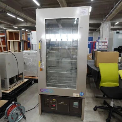 SANYO MBR-506T 425 L Blood Bank Refrigerator with 5 Shelves