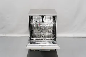 Miele G7783 Laboratory and Medical Dishwasher, 4 of 6