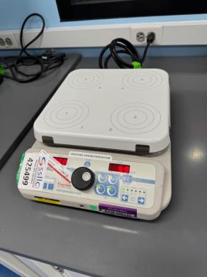 Thermo Scientific Super-Nuova Multi-Place Hot Plate Stirrer with Digital Temperature Control-cover