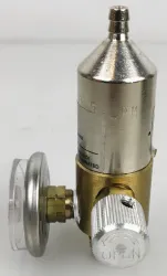 Industrial Scientific 715 CalGaz Fixed-Flow (0.5 LPM) Single-Stage Gas Calibration Regulator, 3 of 5