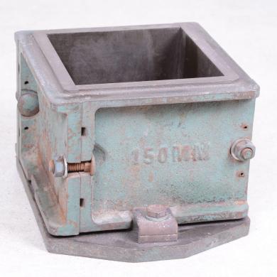 Concrete Test Molds 150×150 mm with Clamps-cover