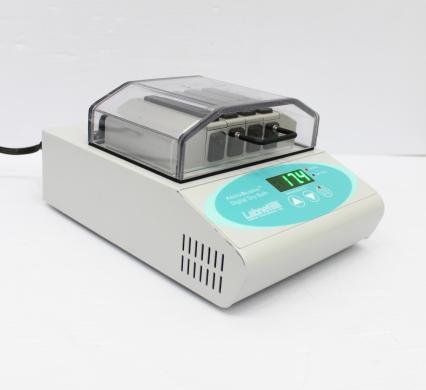 Labnet D1200 Dry Bath Incubator with 1-4 Block Capacity and USB Connectivity-cover